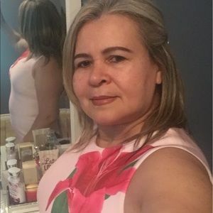 Meet your Posher, Edith